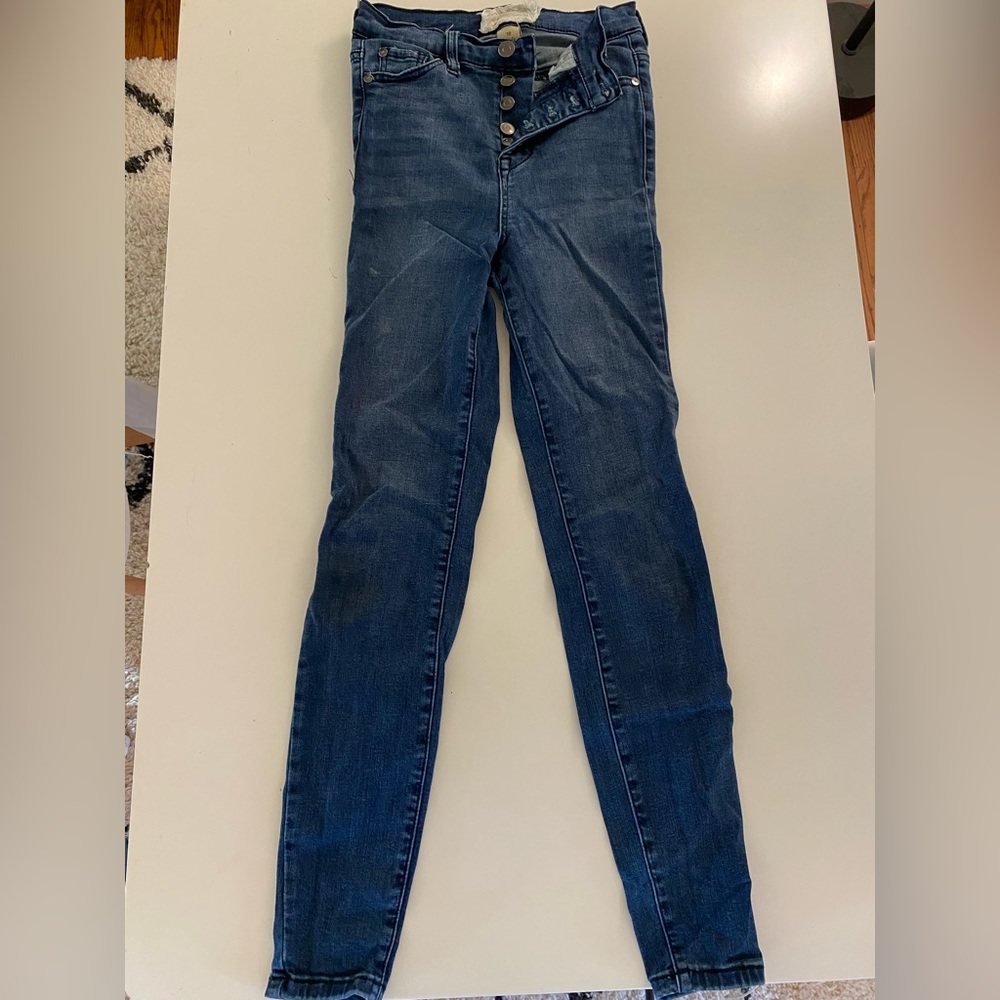 Altar’d StateWomen’s ultra skinny jeans, size 25, button fly. Stretchy denim